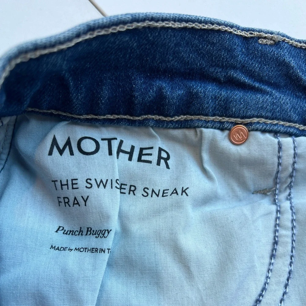 Mother The Swisher Sneak Fray Jeans Size 26 - Picture 9 of 16
